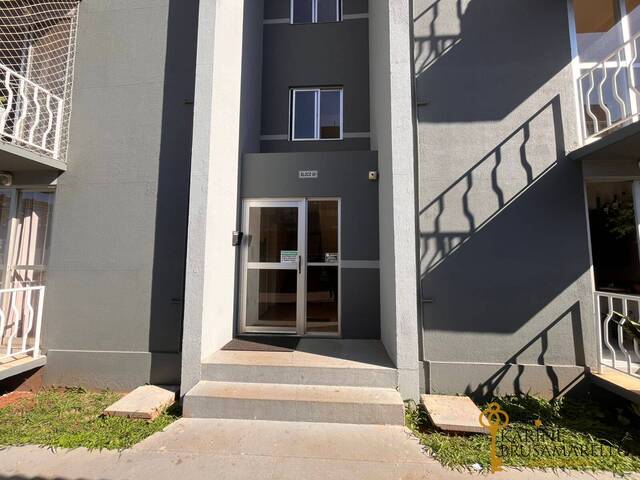 #32 - Apartamento para Venda em Cascavel - PR - 3